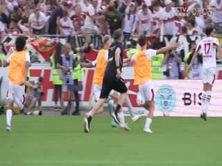 德甲聯(lián)賽 荷爾斯泰因基爾VS弗賴堡 20250510