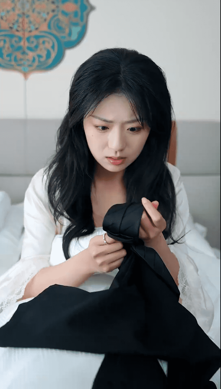 他的呼吸聲已讀