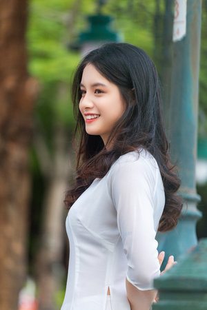 法国欲妇肉体1980