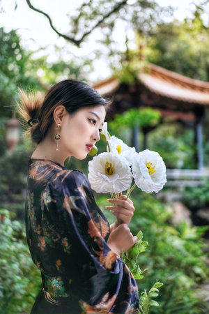 女人喜欢从后面进门的什么心理