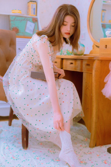 《蕾卡乃华丽且我的女王》动漫观看